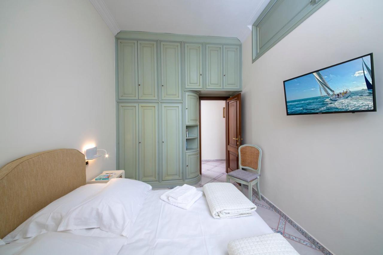 B&B Marcantonio - Ischia Ponte Bagian luar foto