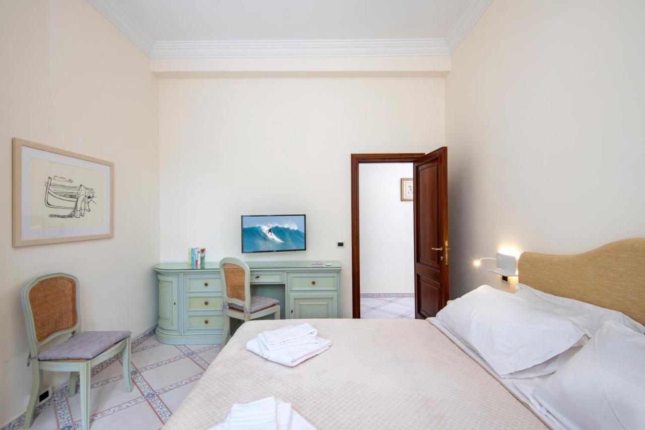 B&B Marcantonio - Ischia Ponte Bagian luar foto
