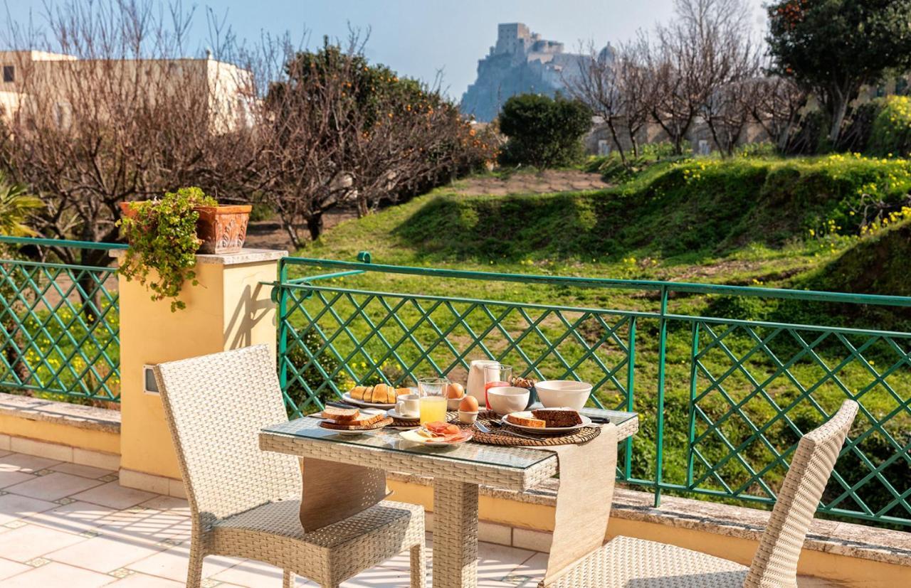 B&B Marcantonio - Ischia Ponte Bagian luar foto