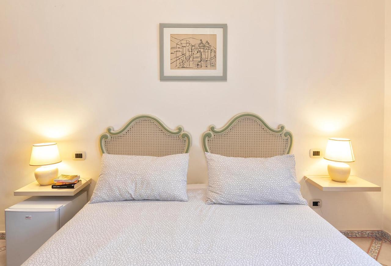 B&B Marcantonio - Ischia Ponte Bagian luar foto