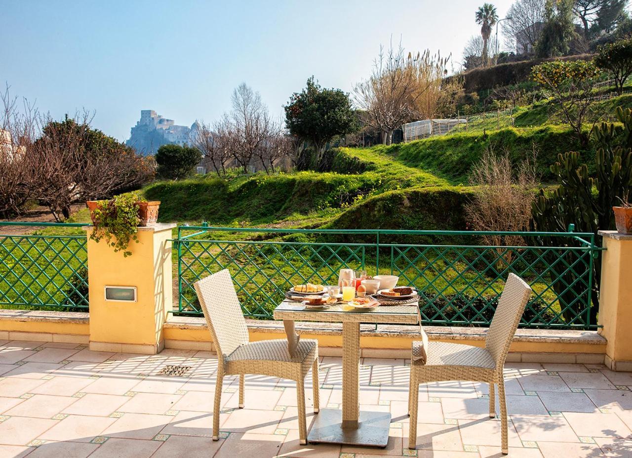B&B Marcantonio - Ischia Ponte Bagian luar foto