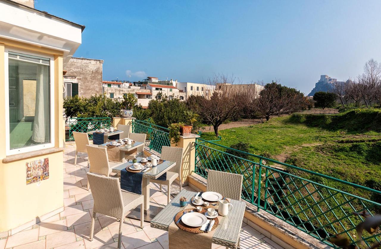 B&B Marcantonio - Ischia Ponte Bagian luar foto